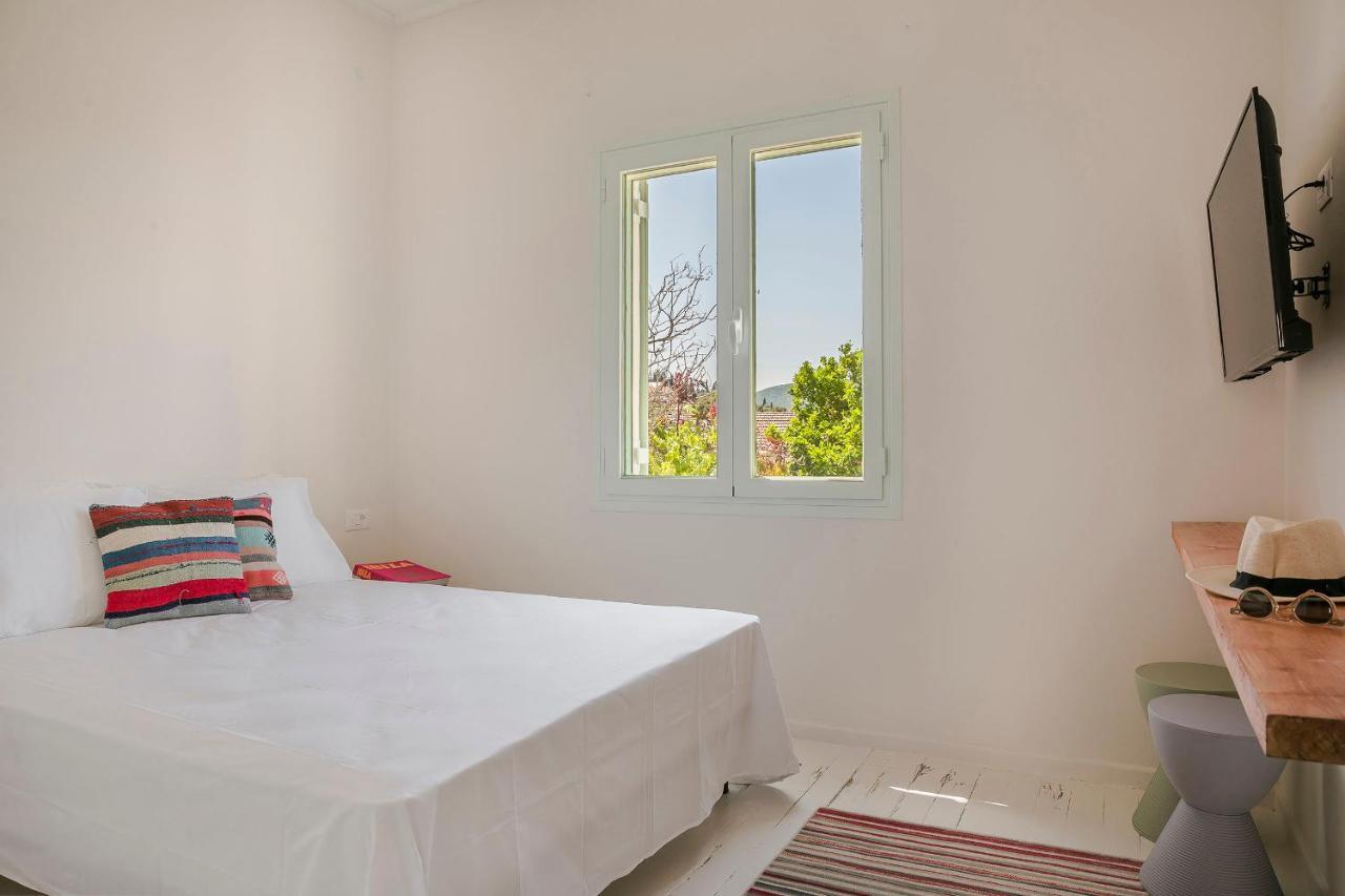 Bohemian Nest - Cheerful 2-Bedroom Villa With Pool Dhavgáta Zewnętrze zdjęcie
